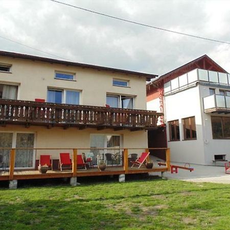 Magdalenka - Pokoje W Centrum Щирк Экстерьер фото